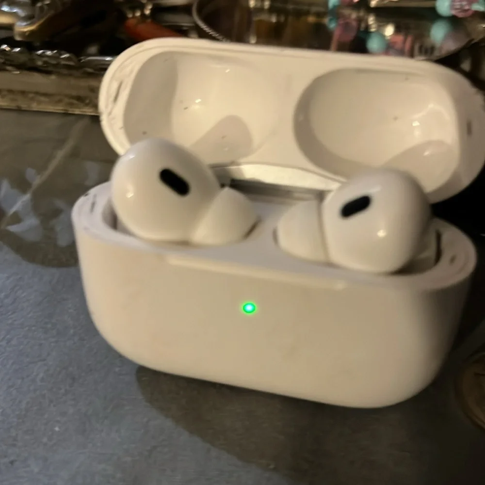 Apple AirPods